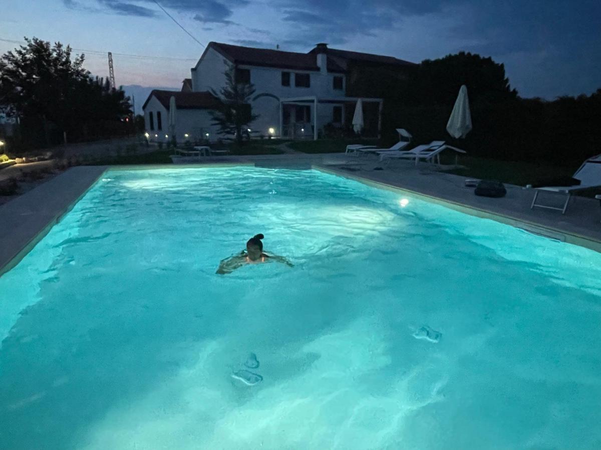 Appartamento Il Fienile Adria Buitenkant foto